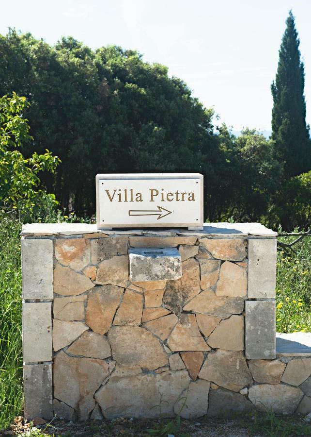 Villa Pietra Selca (Brac)